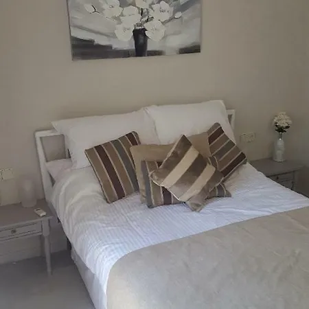 Holiday home Calahonda 2 Bedroom House With Air Con