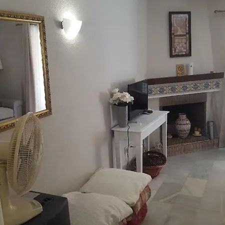 Calahonda 2 Bedroom House With Air Con Sitio de Calahonda