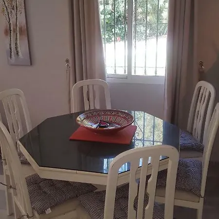 Calahonda 2 Bedroom House With Air Con Sitio de Calahonda
