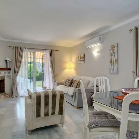 Holiday home Calahonda 2 Bedroom House With Air Con