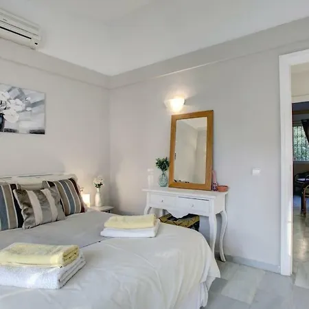 Calahonda 2 Bedroom House With Air Con * Sitio de Calahonda
