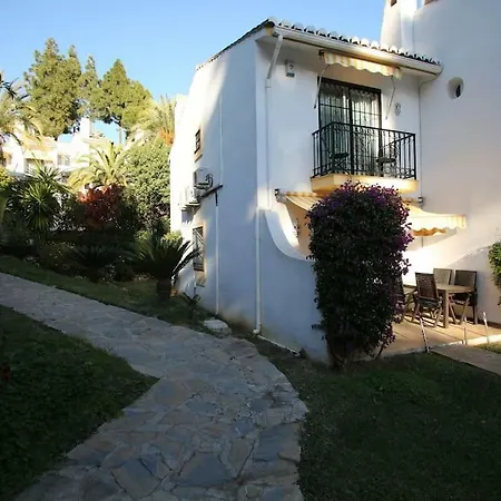 Holiday home Calahonda 2 Bedroom House With Air Con