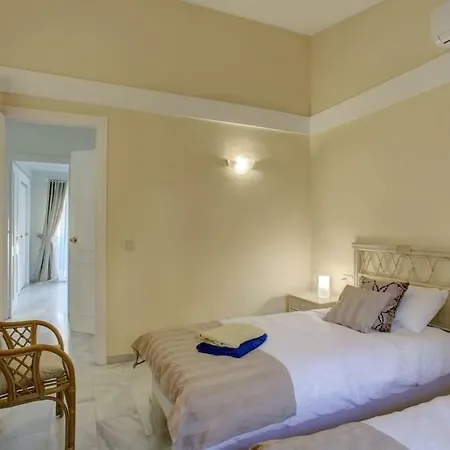 Holiday home Calahonda 2 Bedroom House With Air Con *